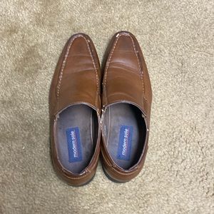 Dress shoes